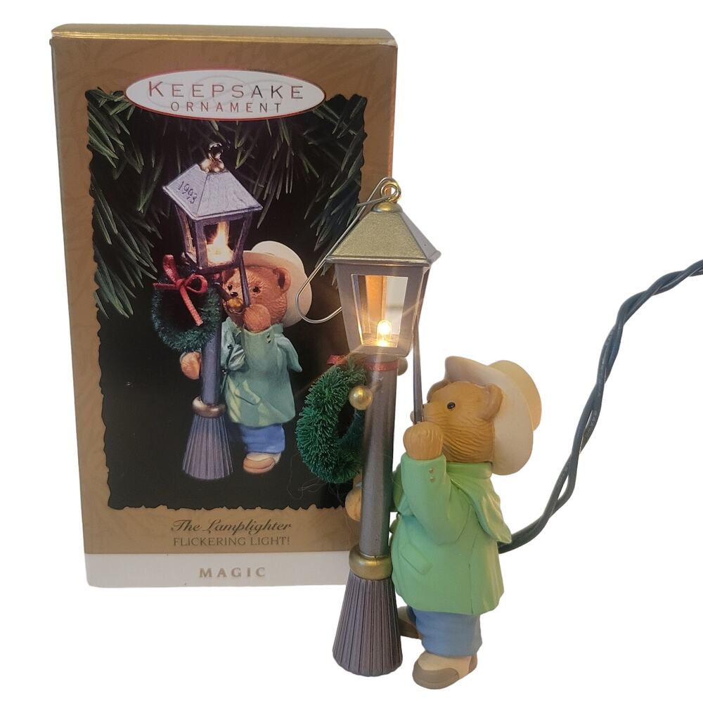 1993 Hallmark Keepsake The Lamplighter Flickering Light Ornament Collectible
